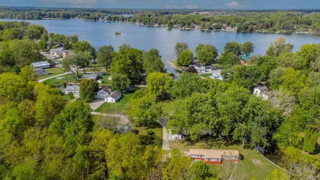 $259,900 | 2205 East 770 South, Wolcottville, IN 46795