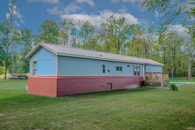 $259,900 | 2205 East 770 South, Wolcottville, IN 46795