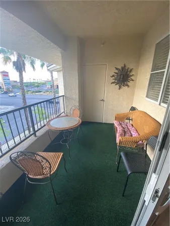 $1,695 | 7151 South Durango Drive, Unit 306, Las Vegas, NV 89113