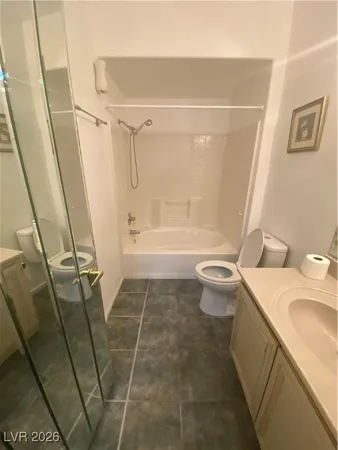 $1,695 | 7151 South Durango Drive, Unit 306, Las Vegas, NV 89113