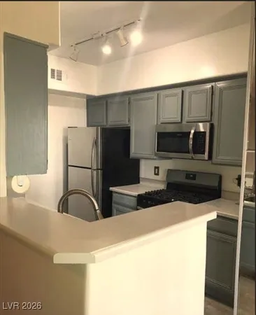 $1,695 | 7151 South Durango Drive, Unit 306, Las Vegas, NV 89113