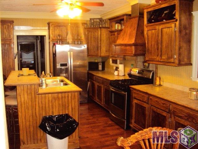 200 Cedar Street Raceland, LA 70394 - Photo 15 of 23 Kitchen 3