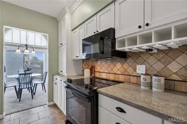 $230,000 | 3016 Autumn Shores Drive, Maryland Heights, MO 63043