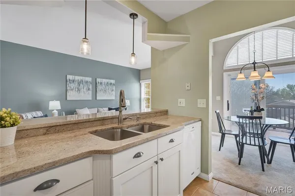 $230,000 | 3016 Autumn Shores Drive, Maryland Heights, MO 63043