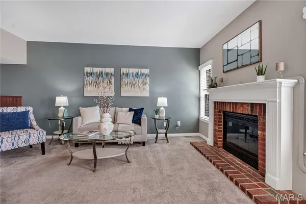 $230,000 | 3016 Autumn Shores Drive, Maryland Heights, MO 63043