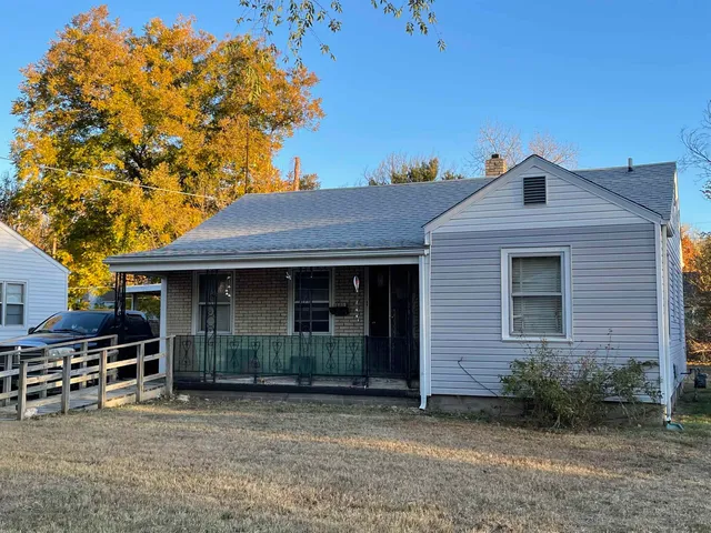$66,000 | 1405 West Cave Springs Avenue, El Dorado, KS 67042