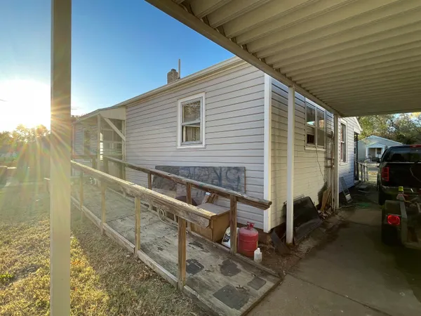 $66,000 | 1405 West Cave Springs Avenue, El Dorado, KS 67042
