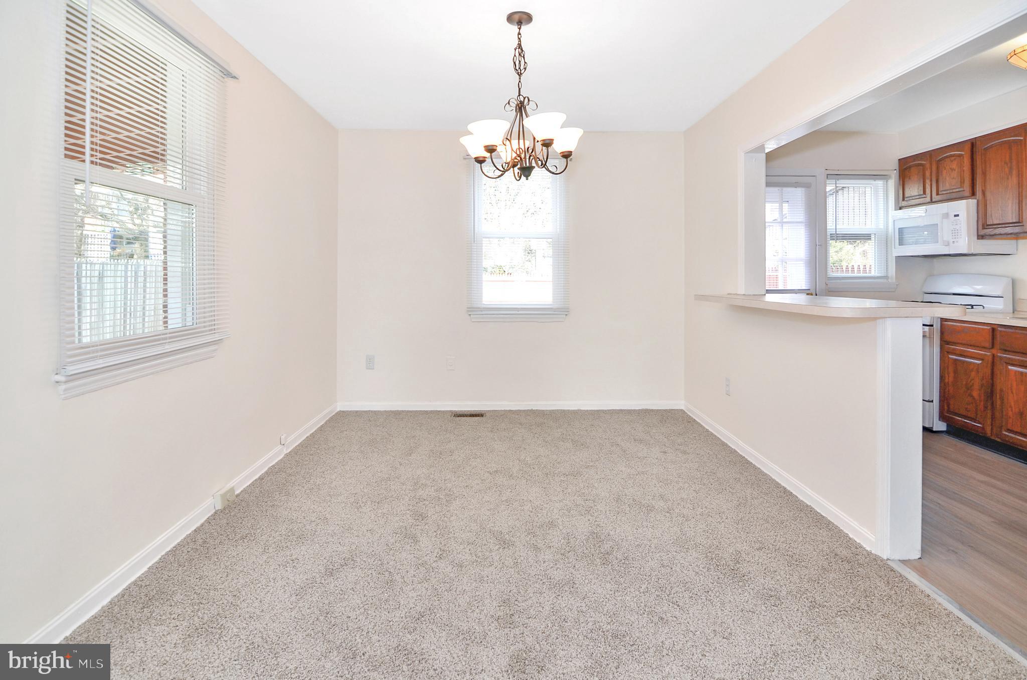 1736 Pin Oak Road Parkville, MD 21234 - Photo 7 of 32 DINING ROOM