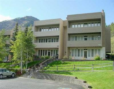 605 North Frontage Road West, Unit 22A Vail, CO 81657 - Photo 1 of 6 Primary Photo