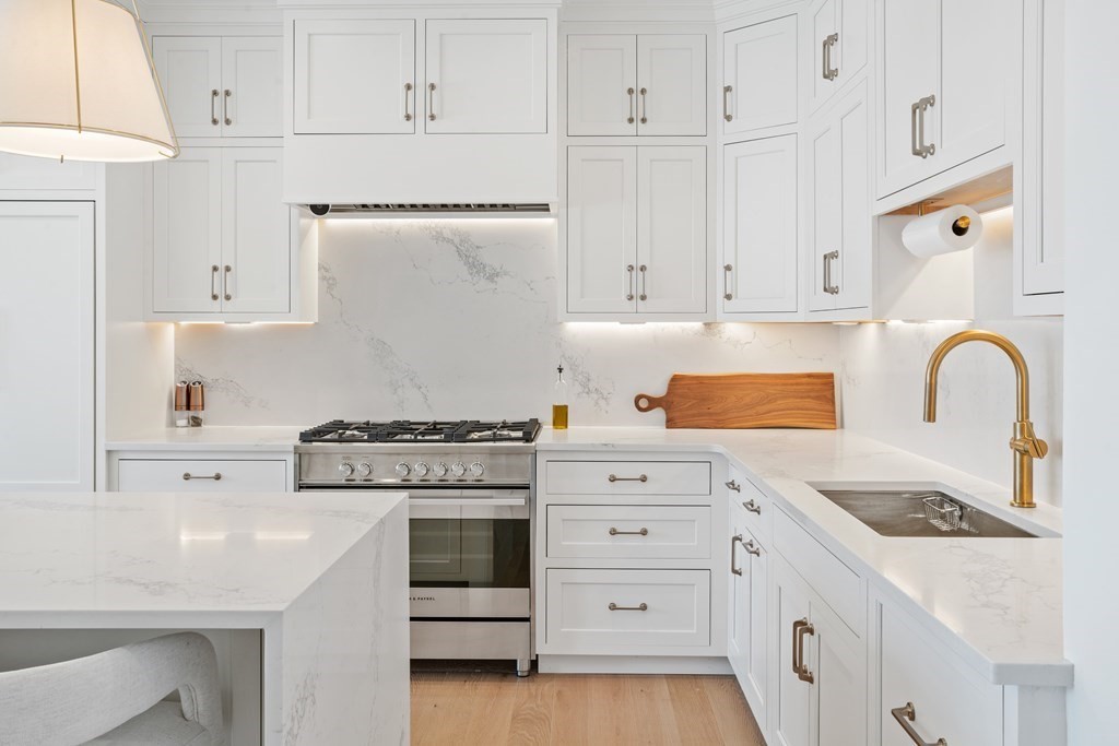37 Farragut Road, Unit 7 Boston, MA 02127 - Photo 5 of 39 Gallery Image 5