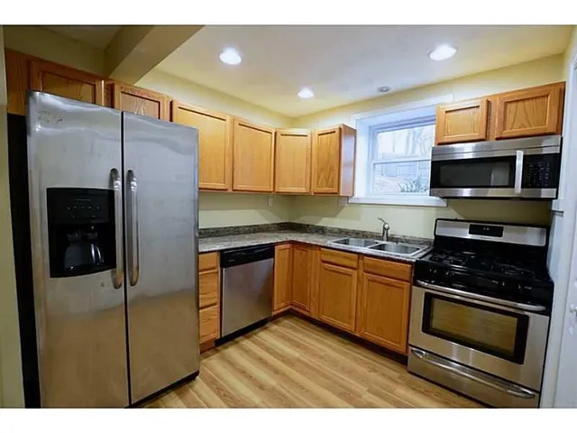 $369,900 | 38 New London Avenue, West Warwick, RI 02893