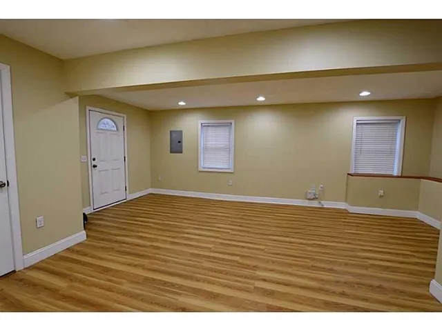 $369,900 | 38 New London Avenue, West Warwick, RI 02893