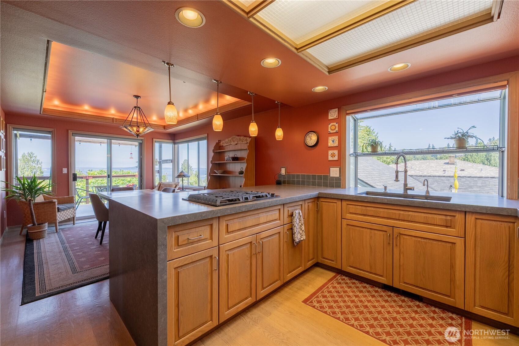 9297 44th Avenue Southwest Seattle, WA 98136 - Photo 15 of 40