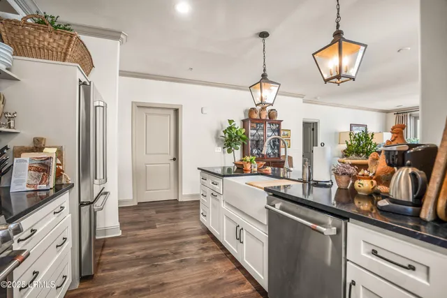 $1,350,000 | 15 Sunset Boulevard, Unit 1201, Beaufort, SC 29907