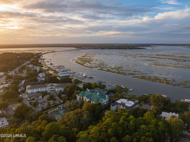 $1,350,000 | 15 Sunset Boulevard, Unit 1201, Beaufort, SC 29907