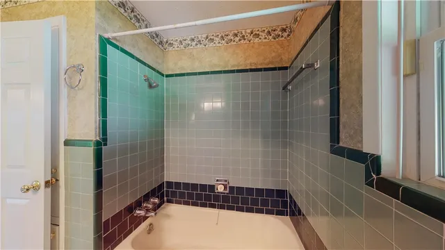 $1,800 | 2104 Elmwood Drive, Bryan, TX 77802