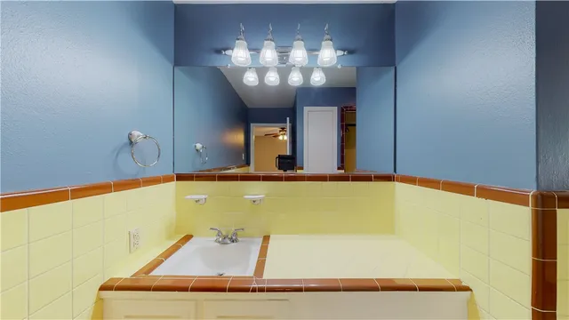 $1,800 | 2104 Elmwood Drive, Bryan, TX 77802