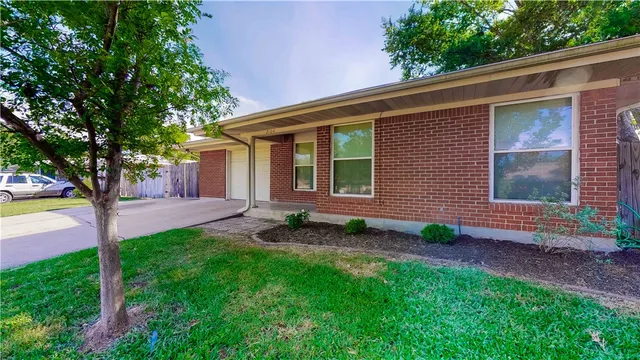 $1,800 | 2104 Elmwood Drive, Bryan, TX 77802