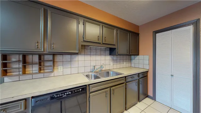 $1,800 | 2104 Elmwood Drive, Bryan, TX 77802