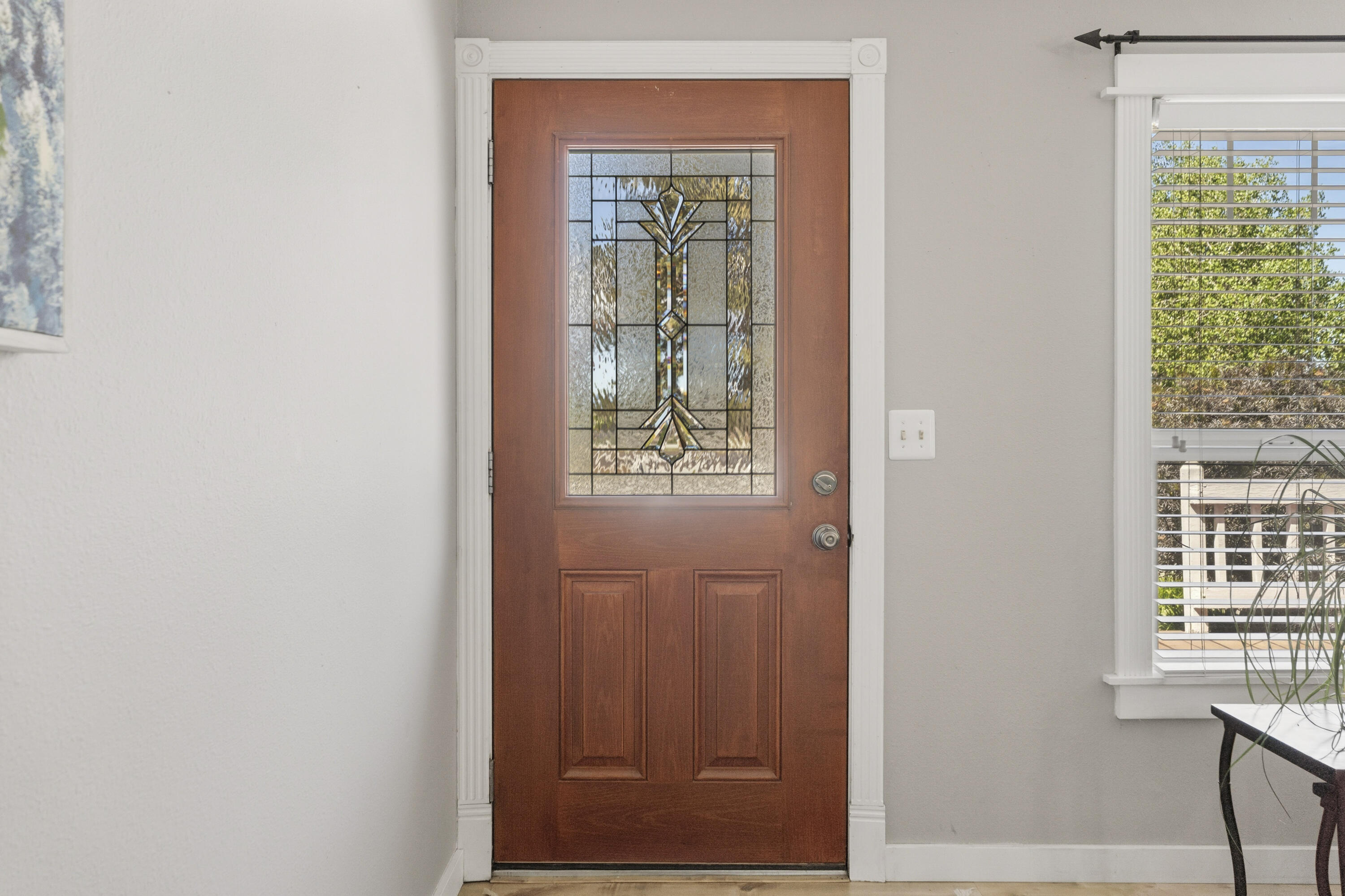 61908 Pettigrew Road Bend, OR 97702 - Photo 8 of 62 37-Entry