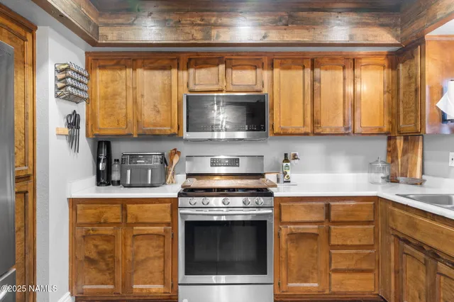 $529,000 | 3628 East Pine Cone Drive, Williams, AZ 86046