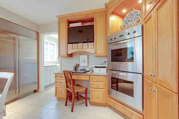 $899,990 | 22 Regent Lane, Lincolnshire, IL 60069
