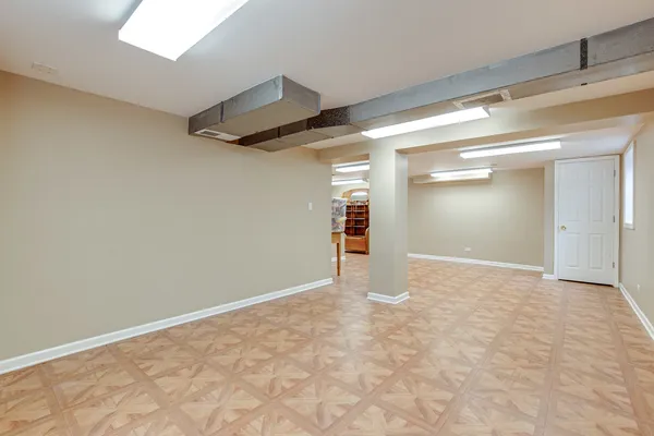 $899,990 | 22 Regent Lane, Lincolnshire, IL 60069