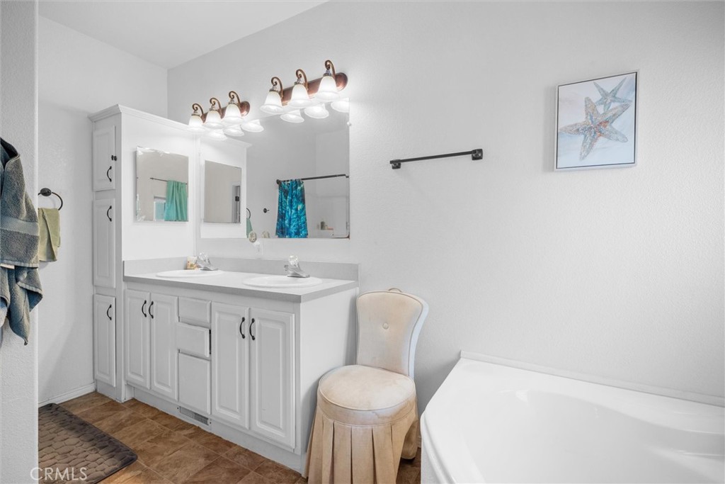 3909 Reche Road, Unit 82 Fallbrook, CA 92028 - Photo 18 of 34