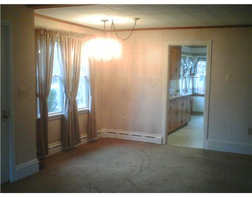 206 Winnapaug Road Westerly, RI 02891 - Photo 3 of 16 Dining Area.