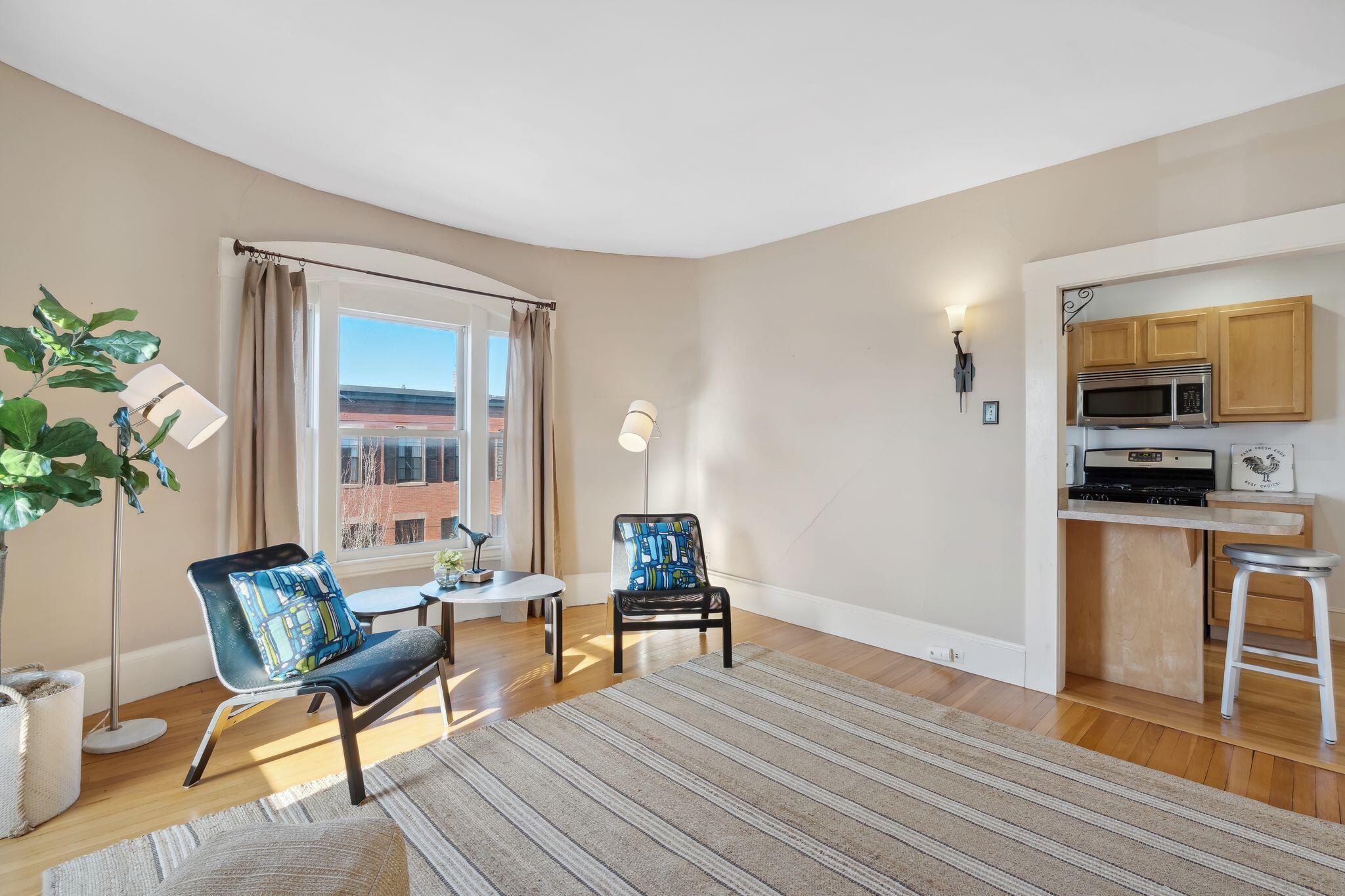 22 Pine Street, Unit 5 Portland, ME 04102 - Photo 13 of 29 16_DSC07753