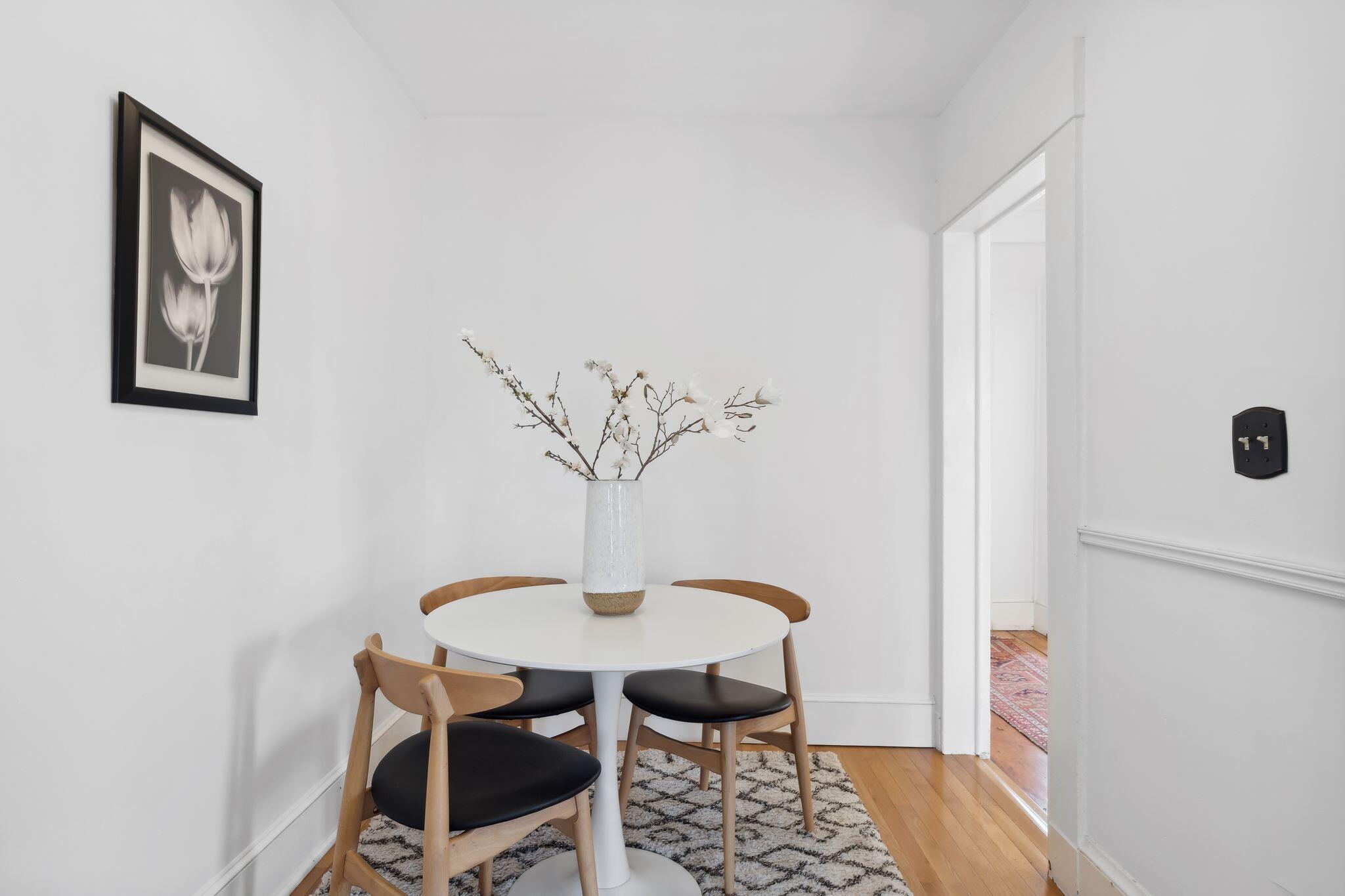 22 Pine Street, Unit 5 Portland, ME 04102 - Photo 8 of 29 9_DSC07713