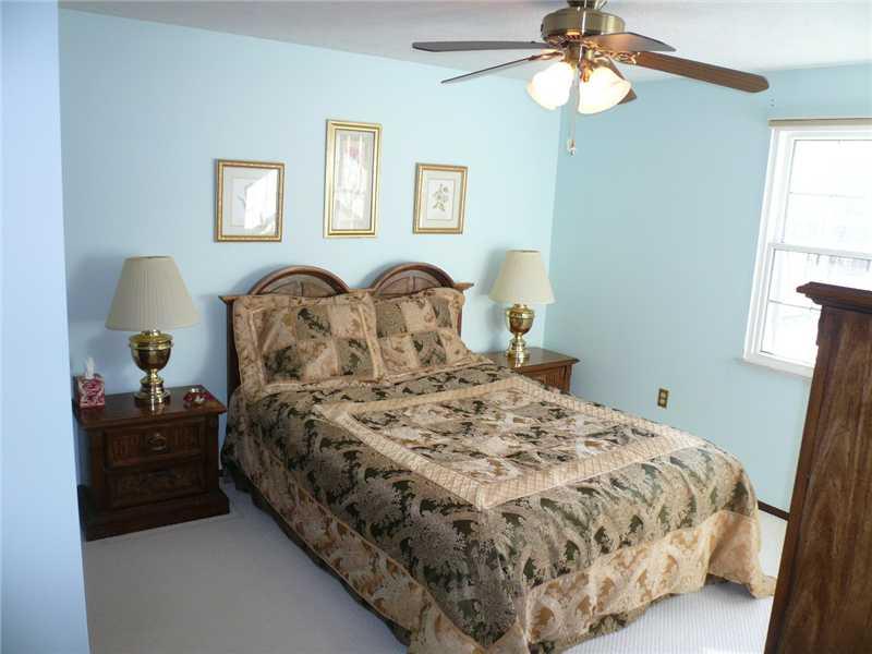102 Old English Road Pittsburgh, PA 15237 - Photo 10 of 24 Bedroom.