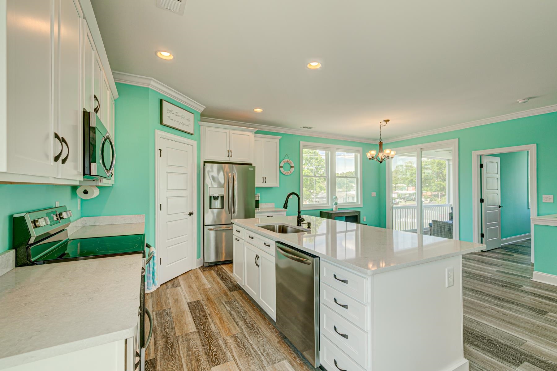 156 Lake Pointe Drive Murrells Inlet, SC 29576 - Photo 4 of 48