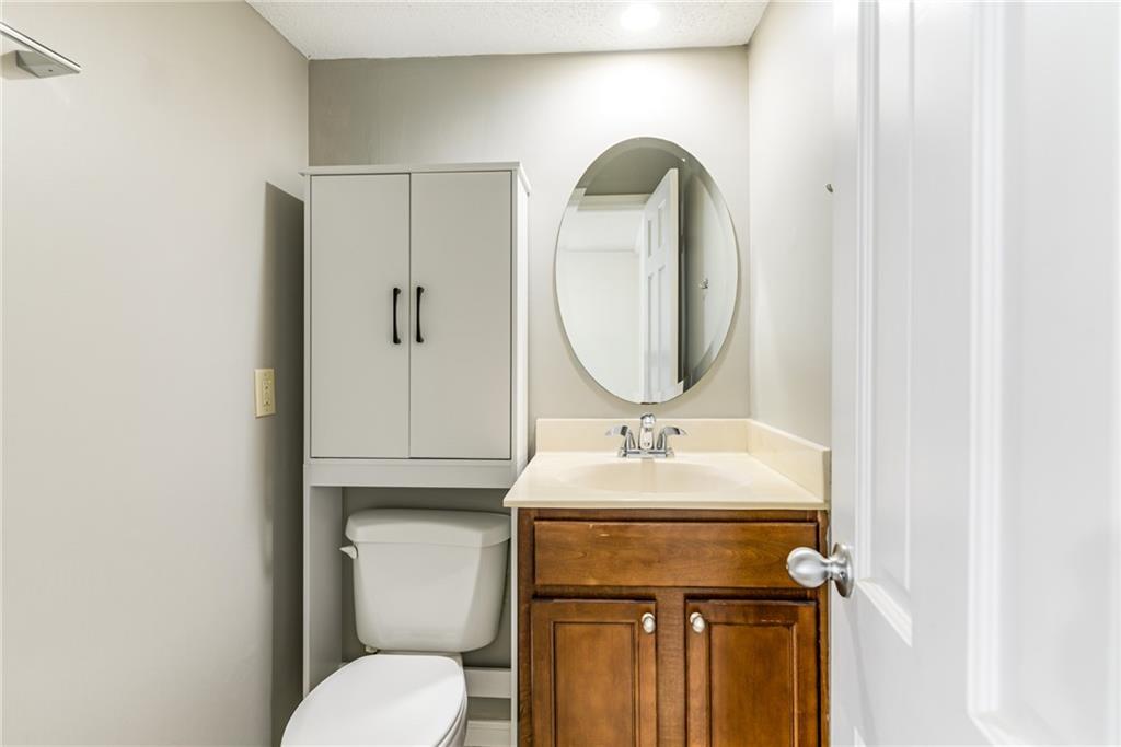 3602 Gillham Road, Unit 4 Kansas City, MO 64111 - Photo 19 of 27