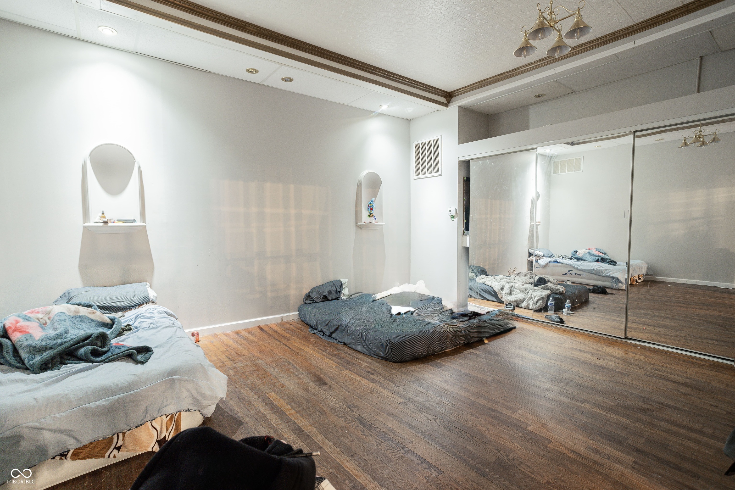 810 East 8th Street Anderson, IN 46012 - Photo 11 of 30