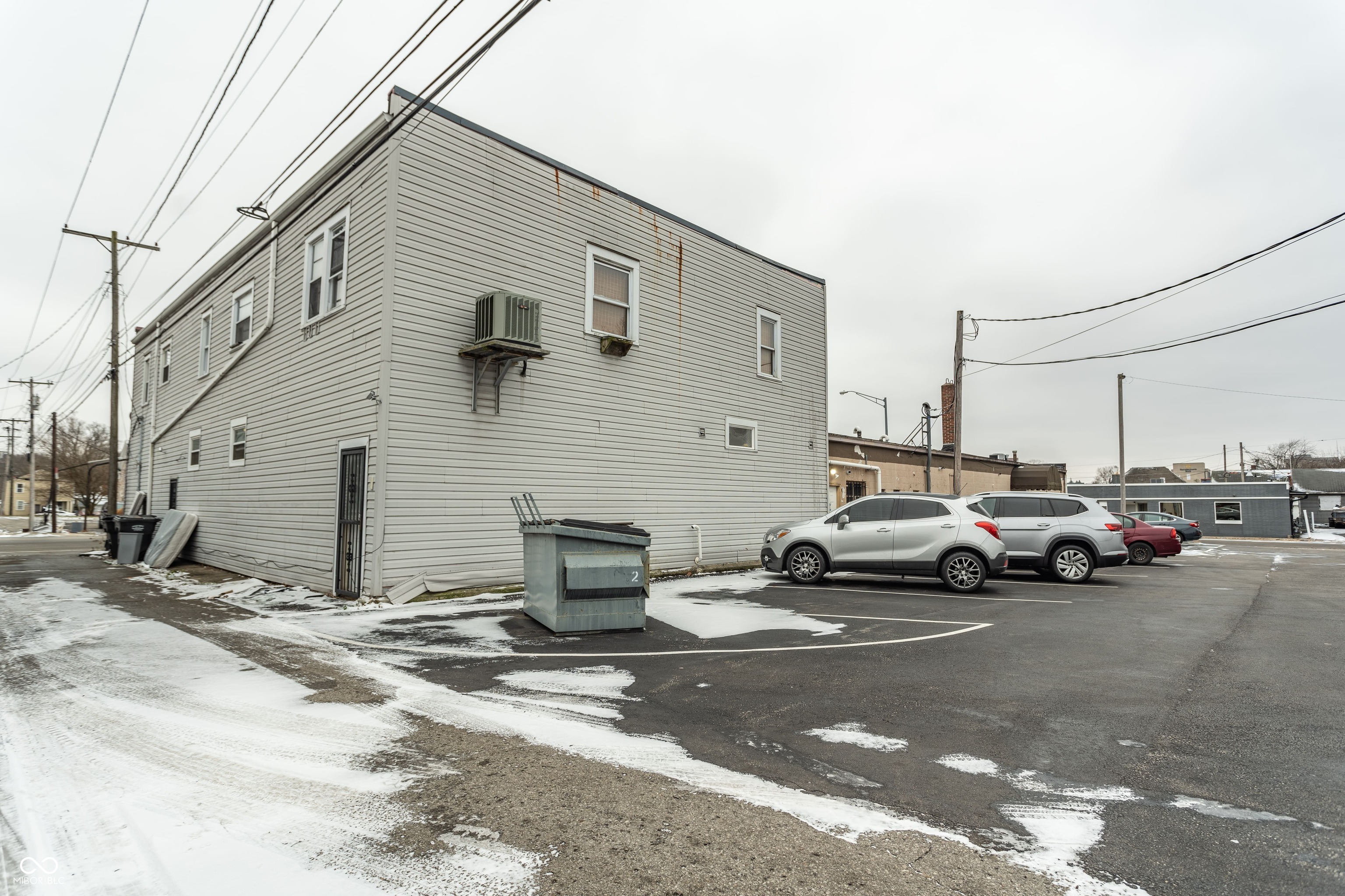 810 East 8th Street Anderson, IN 46012 - Photo 4 of 30