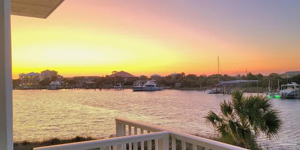 $3,200 | 510 Fort Pickens Road, Pensacola Beach, FL 32561