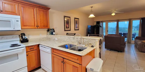 $3,200 | 510 Fort Pickens Road, Pensacola Beach, FL 32561