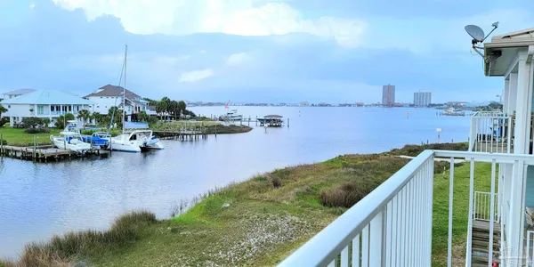 $3,200 | 510 Fort Pickens Road, Pensacola Beach, FL 32561