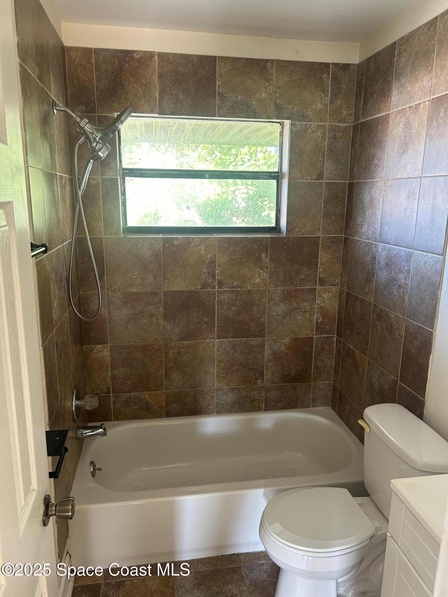 19 Ella Street, Unit D Melbourne, FL 32935 - Photo 5 of 7 IMG_7058