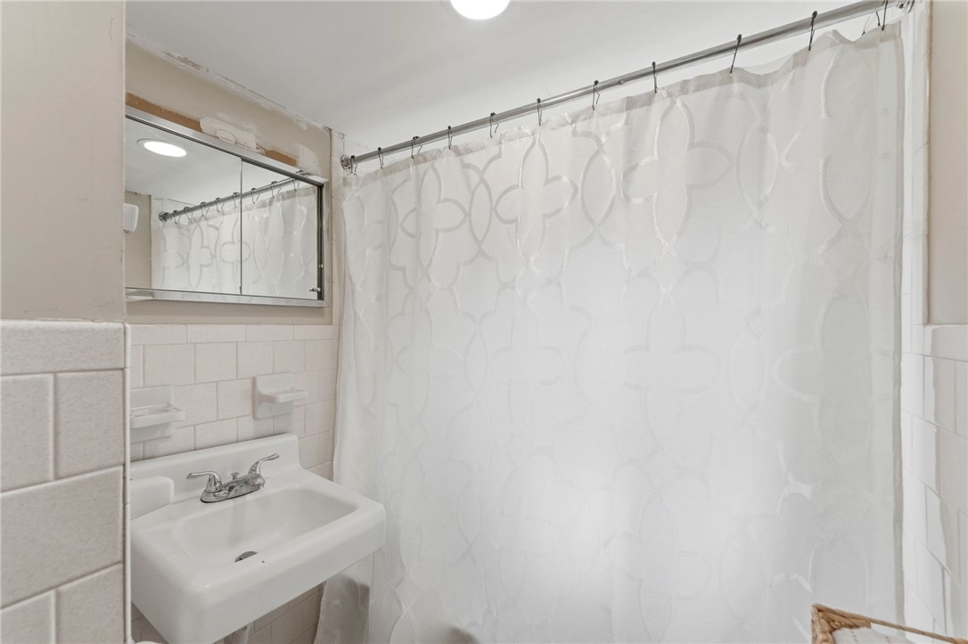 230 School Street Lincoln, RI 02865 - Photo 30 of 46