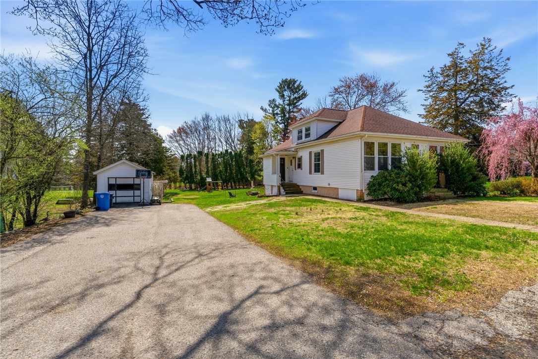 230 School Street Lincoln, RI 02865 - Photo 3 of 46