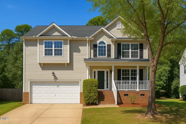 $710,000 | 1124 Woodlands Creek Way, Apex, NC 27502