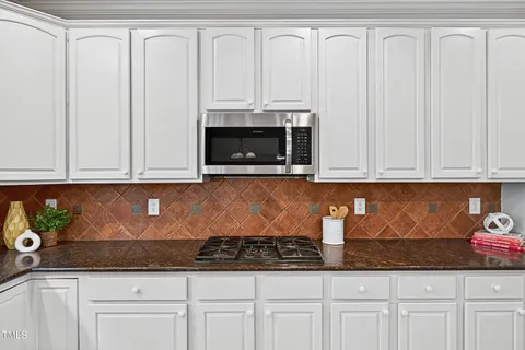 $699,000 | 1124 Woodlands Creek Way, Apex, NC 27502