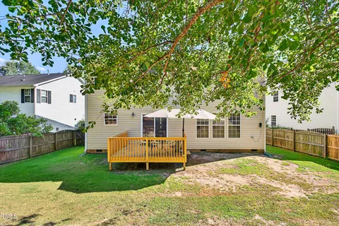 $699,000 | 1124 Woodlands Creek Way, Apex, NC 27502