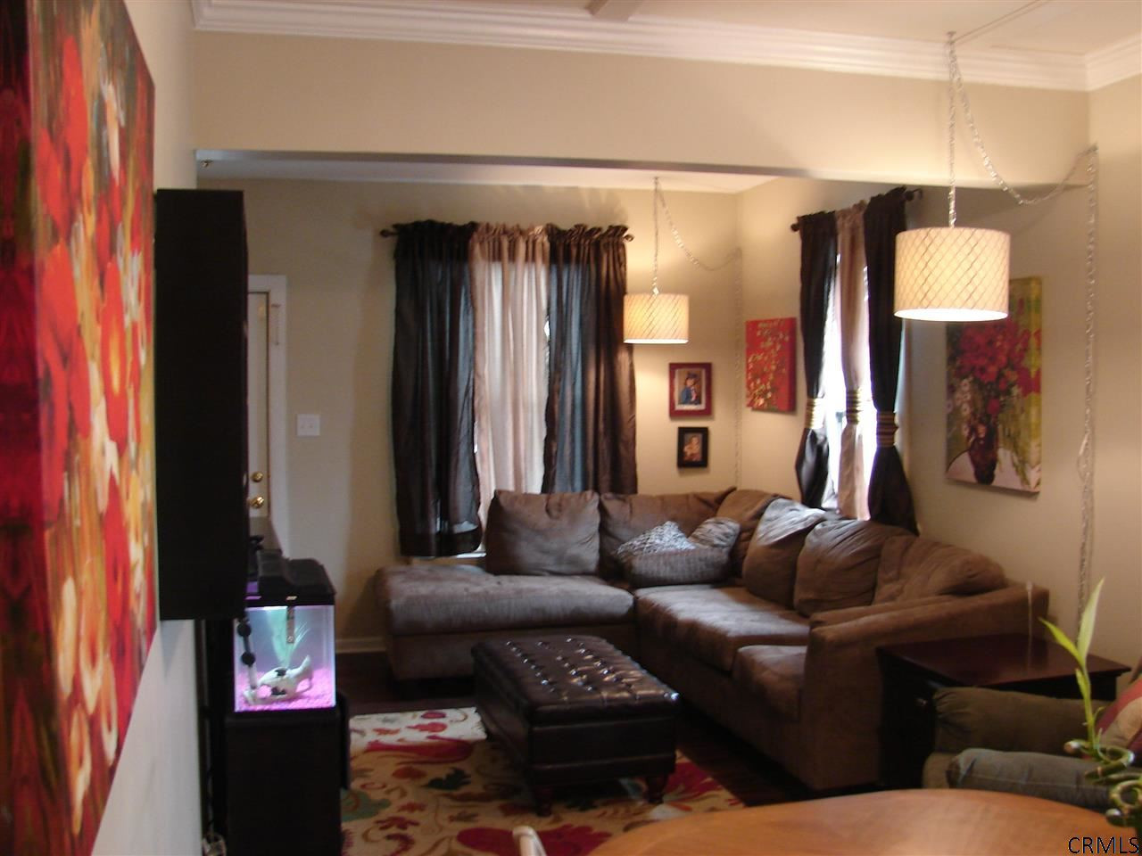 27 Clifford Road Menands, NY 12204 - Photo 3 of 11 Spacious Living Room.