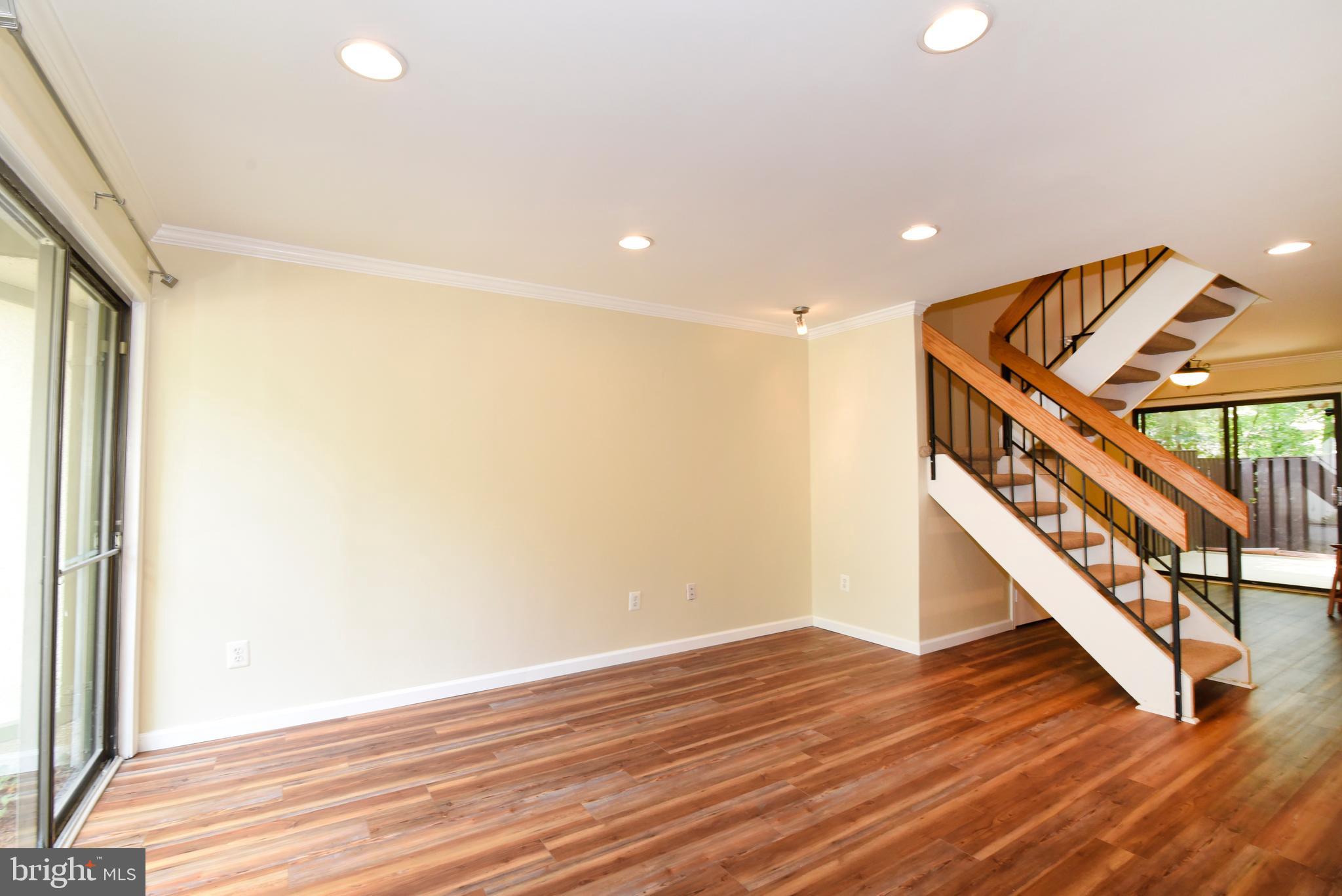 12177 Sanibel Court Reston, VA 20191 - Photo 2 of 25 Gallery Image 2
