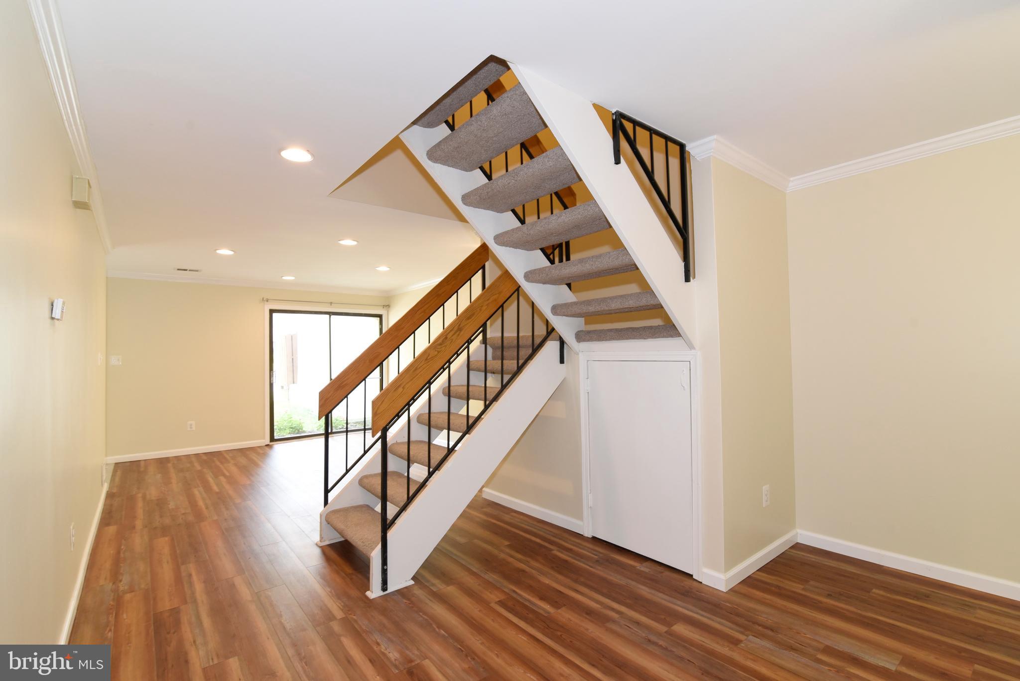 12177 Sanibel Court Reston, VA 20191 - Photo 5 of 25 Gallery Image 5