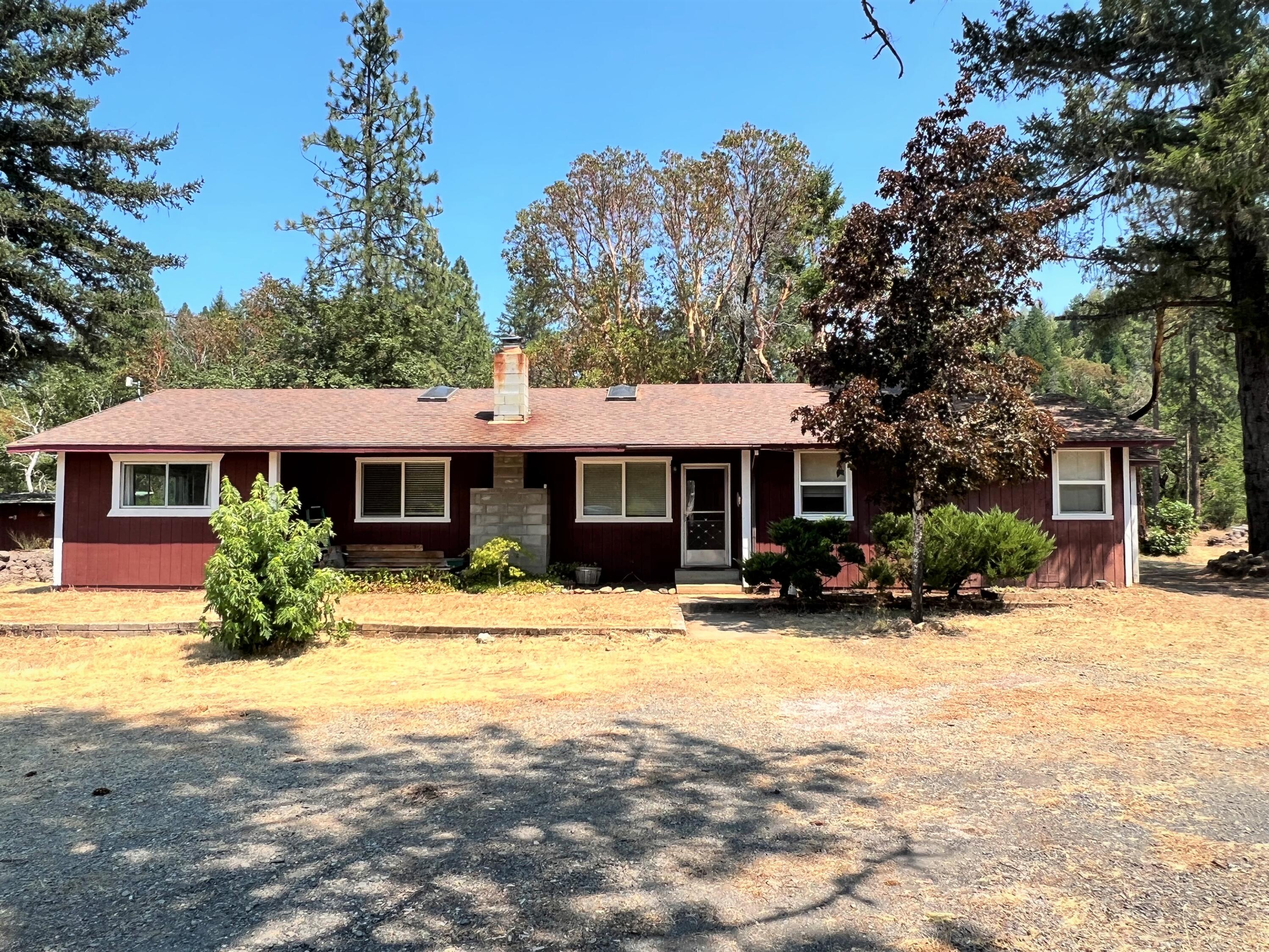 6629 Rockydale Road Cave Junction, OR 97523 - Photo 1 of 38 01-Facade