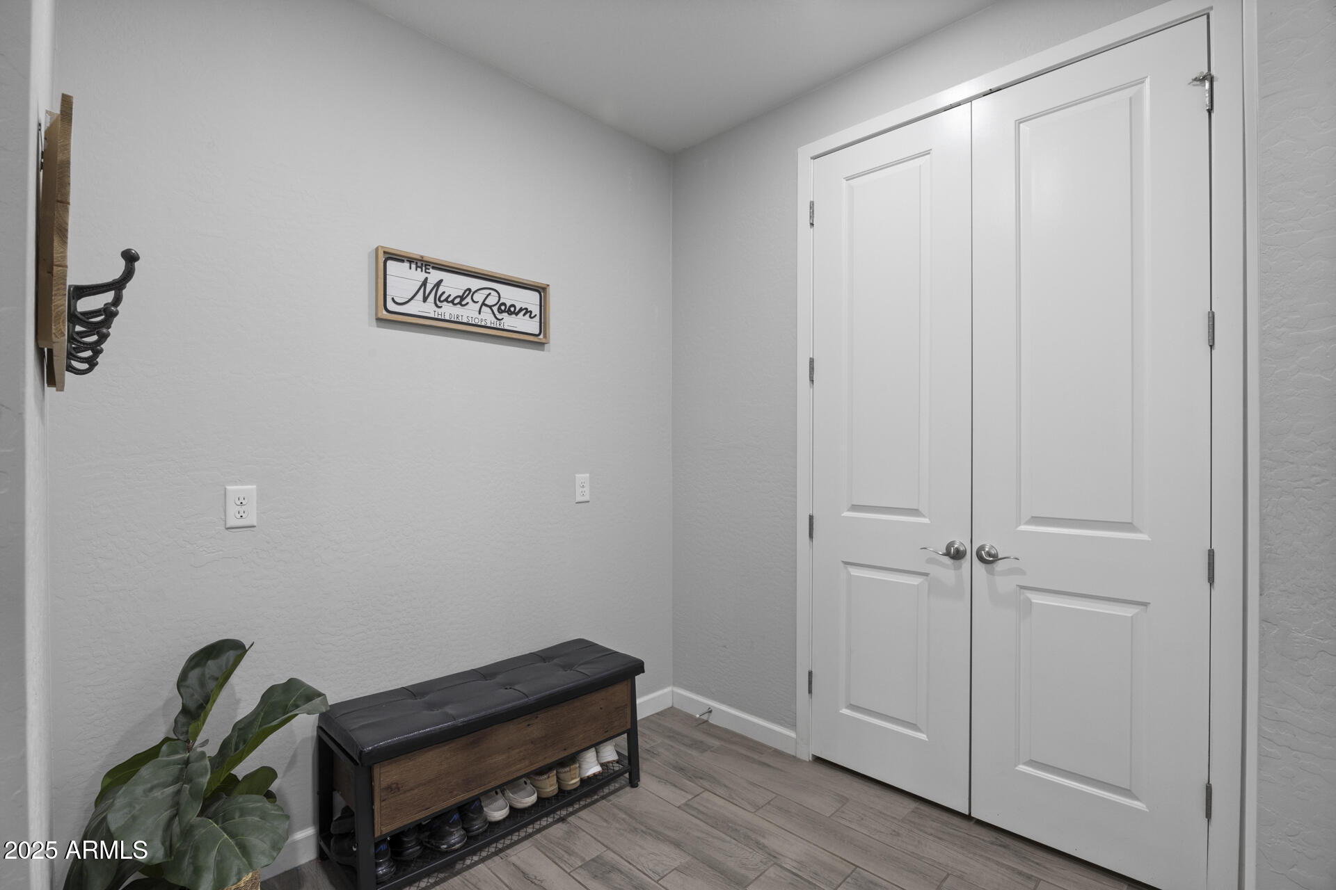 14369 West Wethersfield Road Surprise, AZ 85379 - Photo 10 of 54 1-17